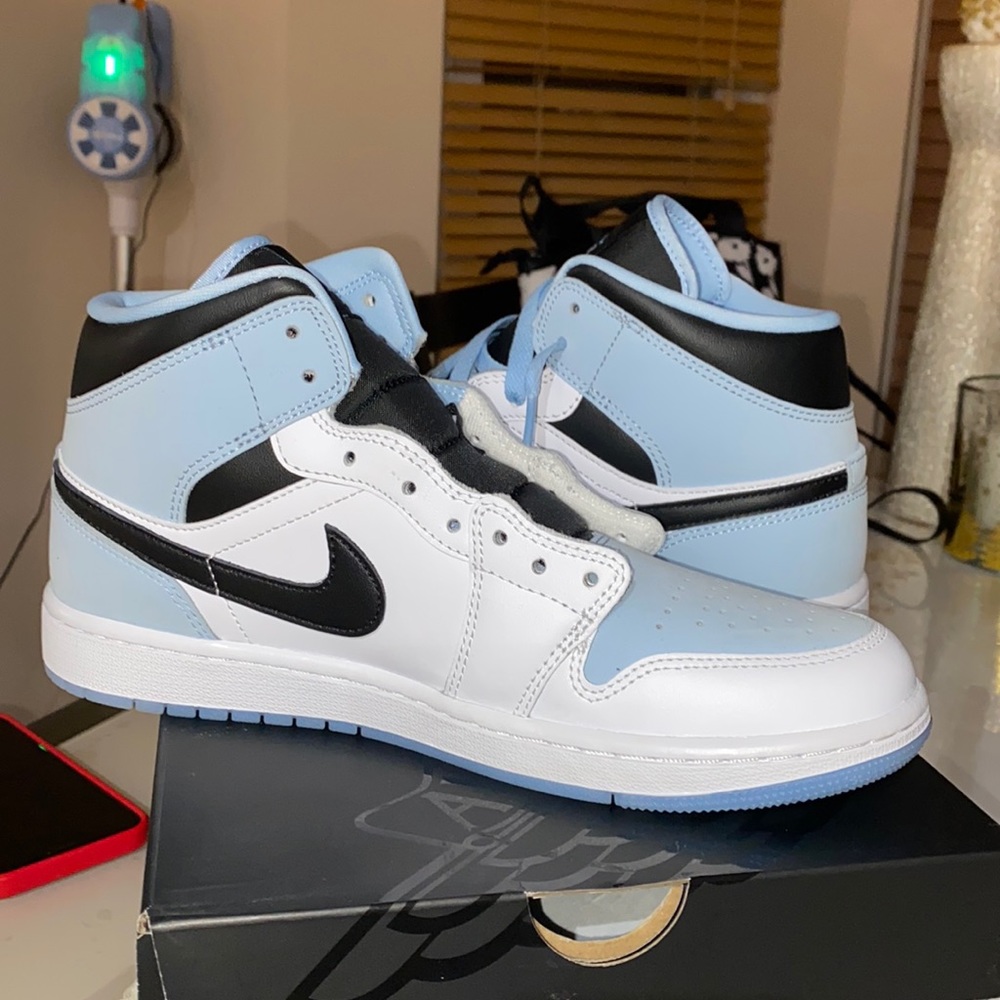 Jordan 1